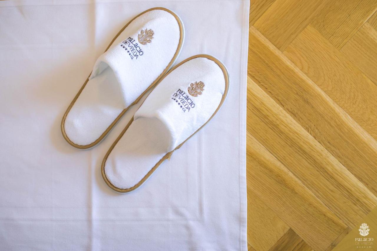 Hotel Palacio De Ubeda 5 G.L Екстер'єр фото Slippers