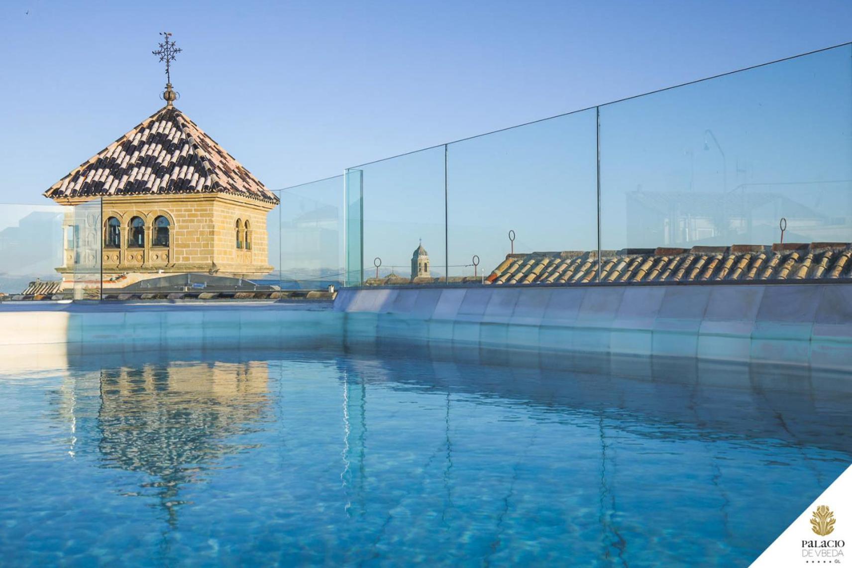 Hotel Palacio De Ubeda 5 G.L Екстер'єр фото The rooftop pool